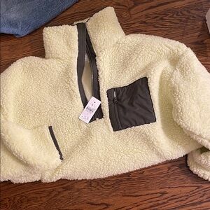 Lou & Grey Cream Fleece with Black Trim